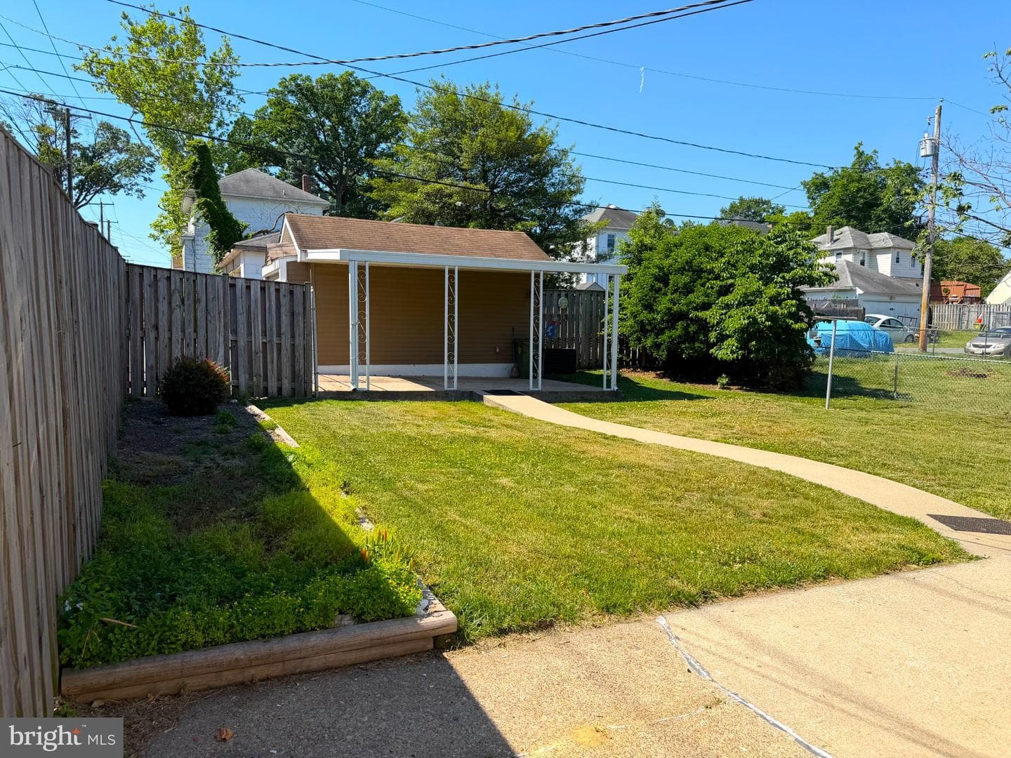 1 12th Avenue photo 4