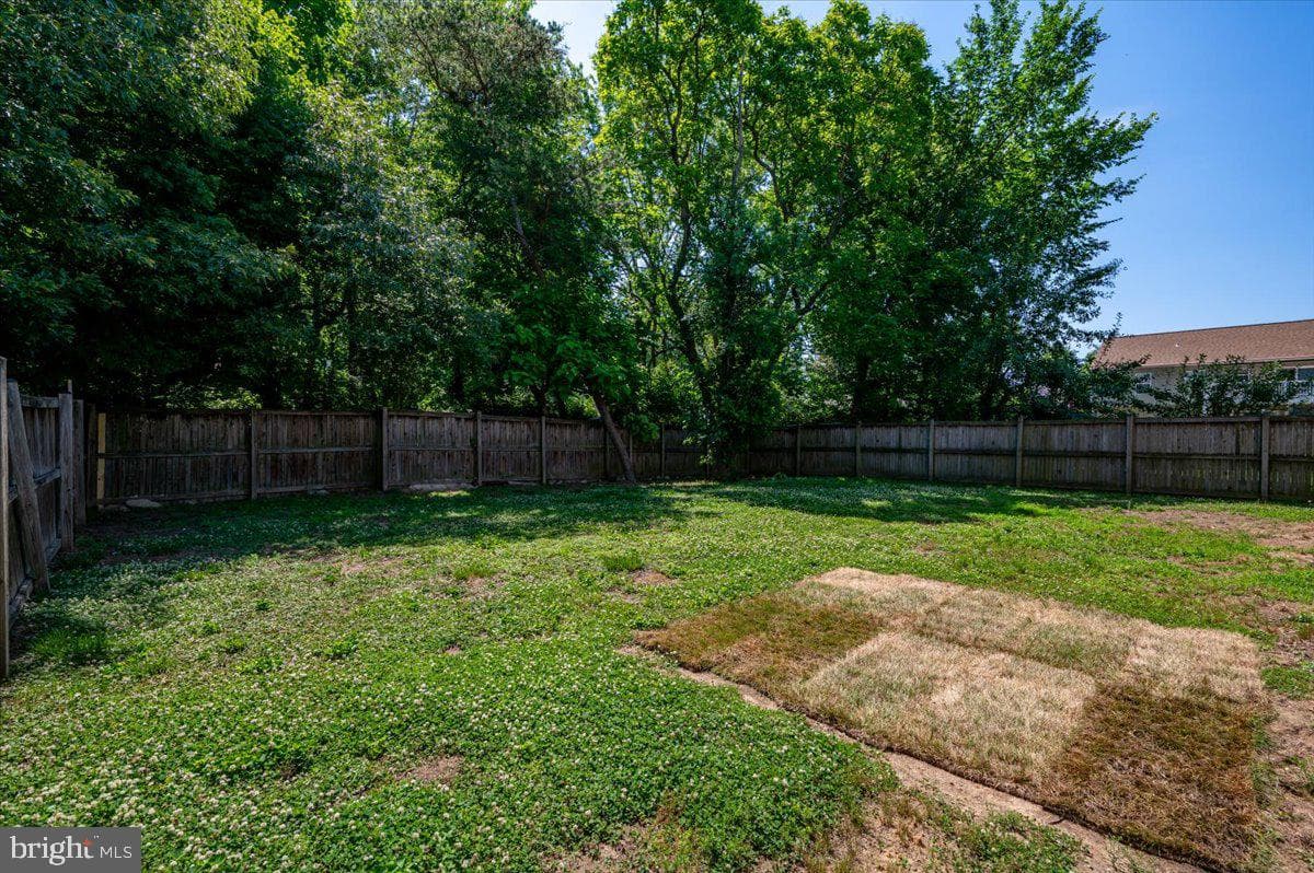 7307 Gardenia Lane photo 32