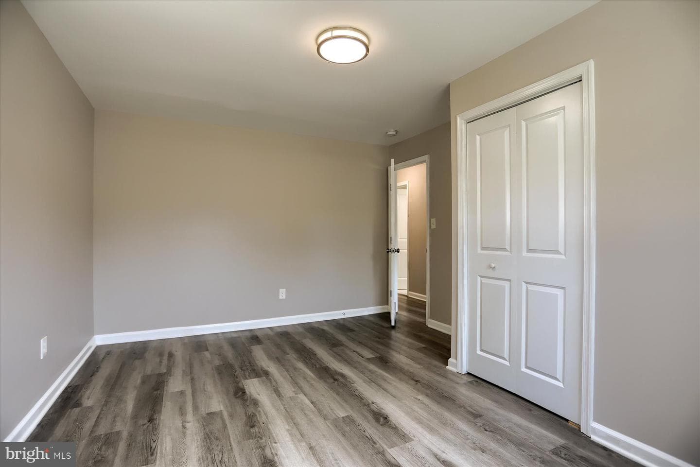 573 Rita Drive photo 20