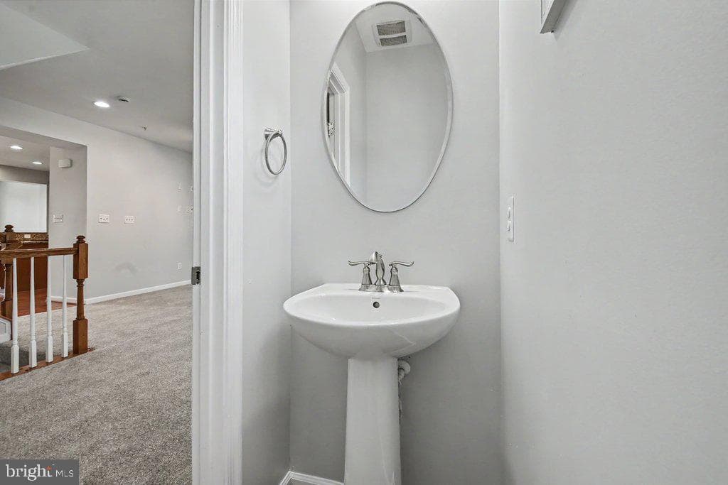 1425 Hale Street photo 15