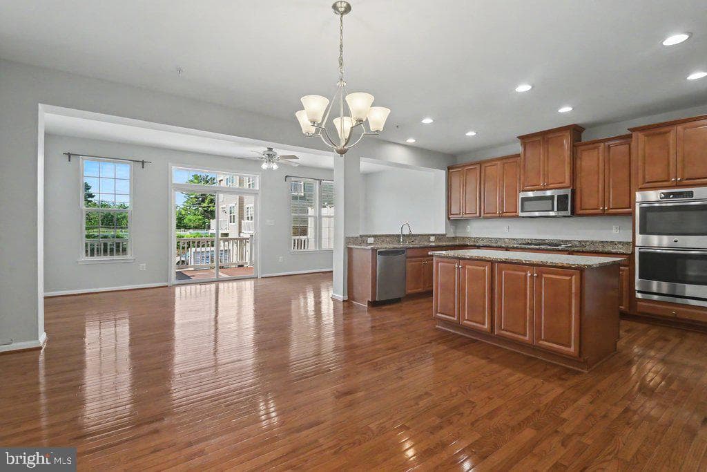 1425 Hale Street photo 25