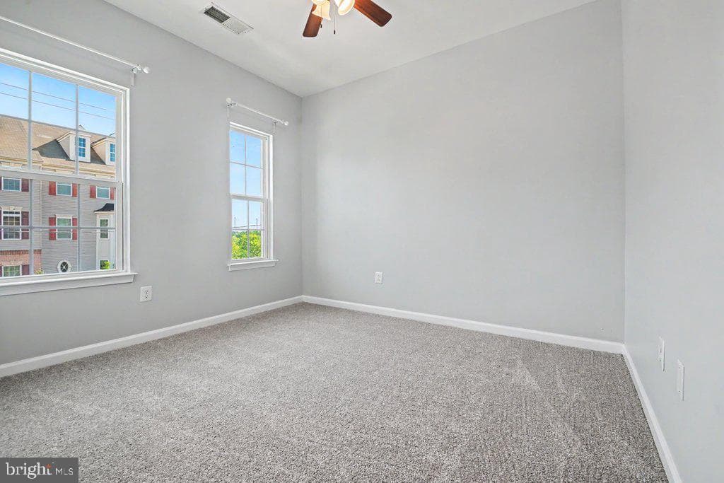 1425 Hale Street photo 36