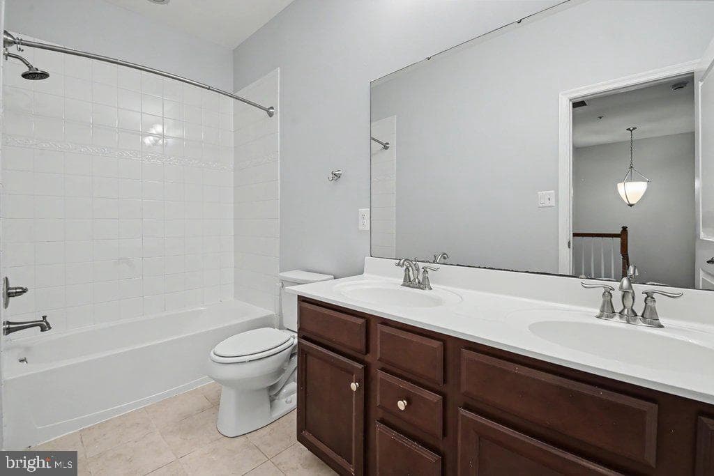 1425 Hale Street photo 38
