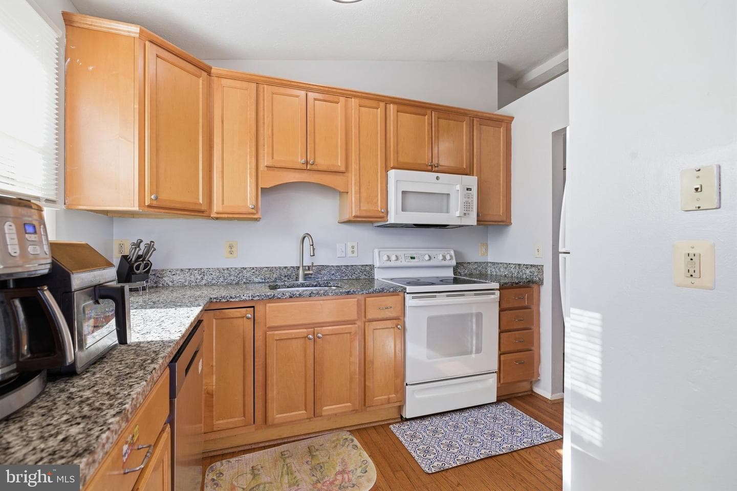 530 Delmar Avenue photo 8