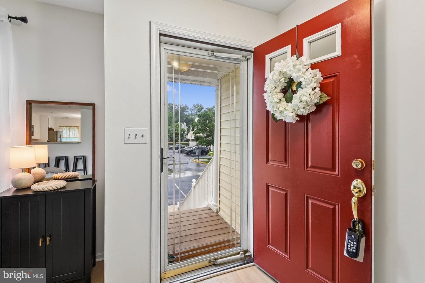 1431 Nestlewood Court photo 3