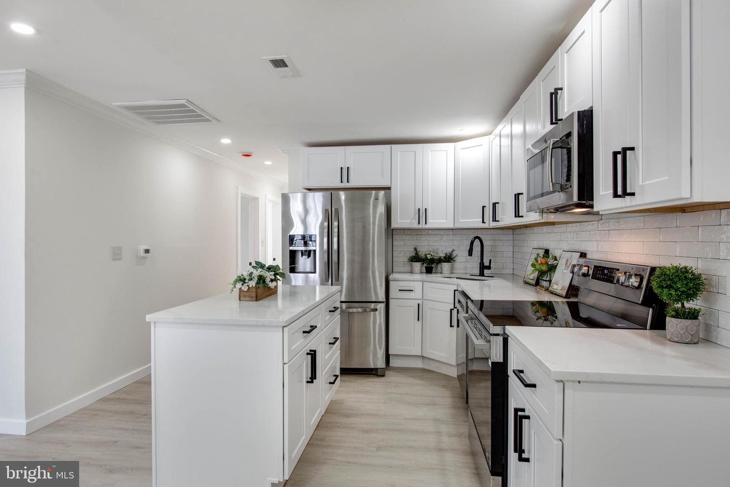 1241 Guildford Road photo 16