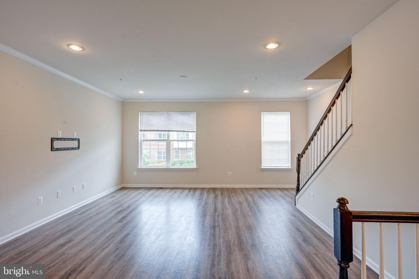 1317 Hawthorn Drive photo 9
