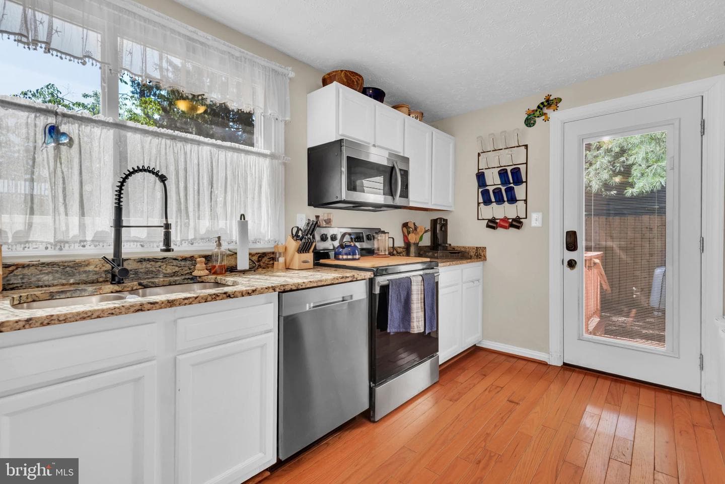 86 Riverside Drive photo 15