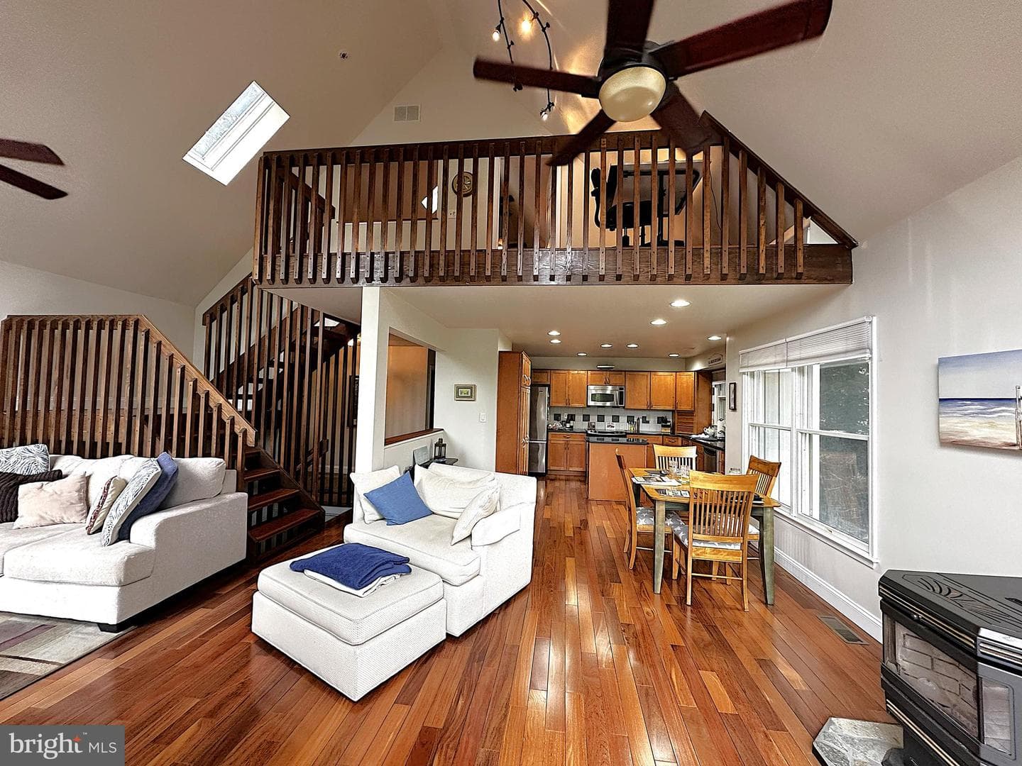 836 North Shore Drive photo 4