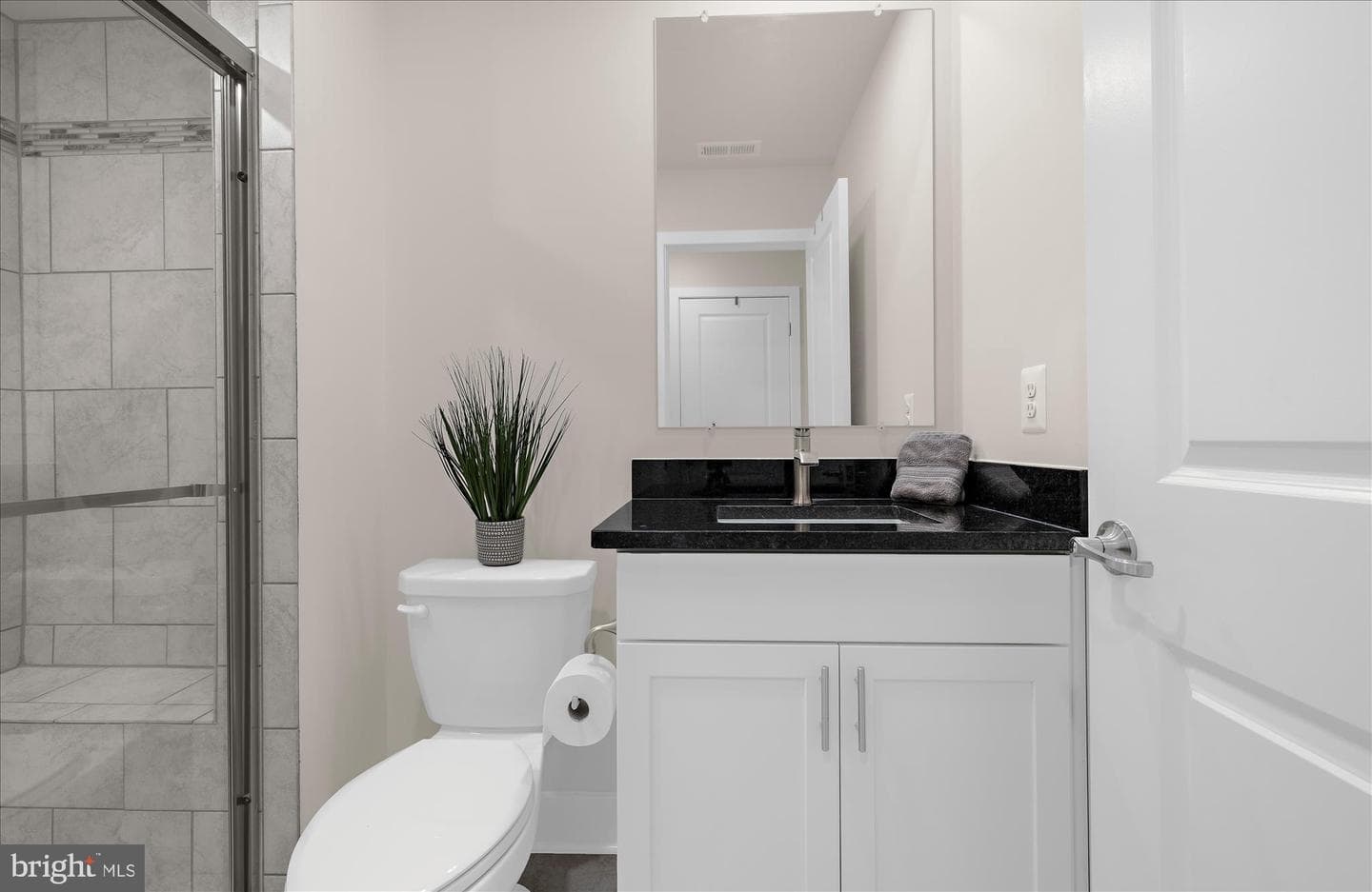 605 Lakemont Drive photo 8