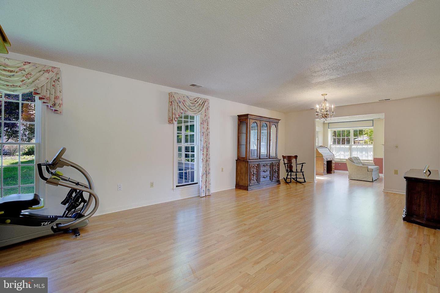 848 Deerwood Court photo 8