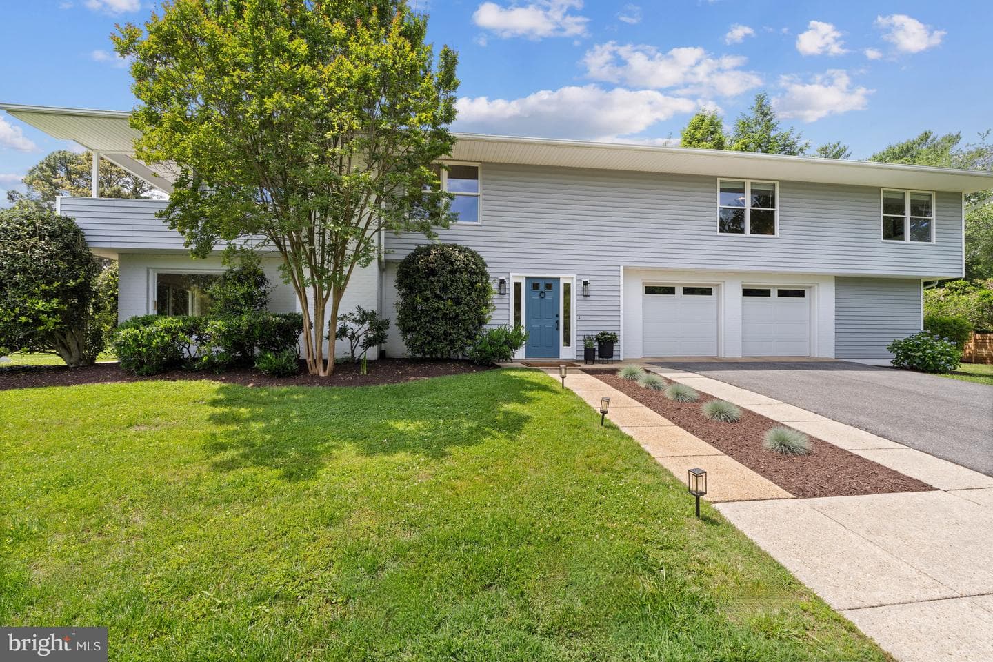 124 E Bay View Drive photo 2