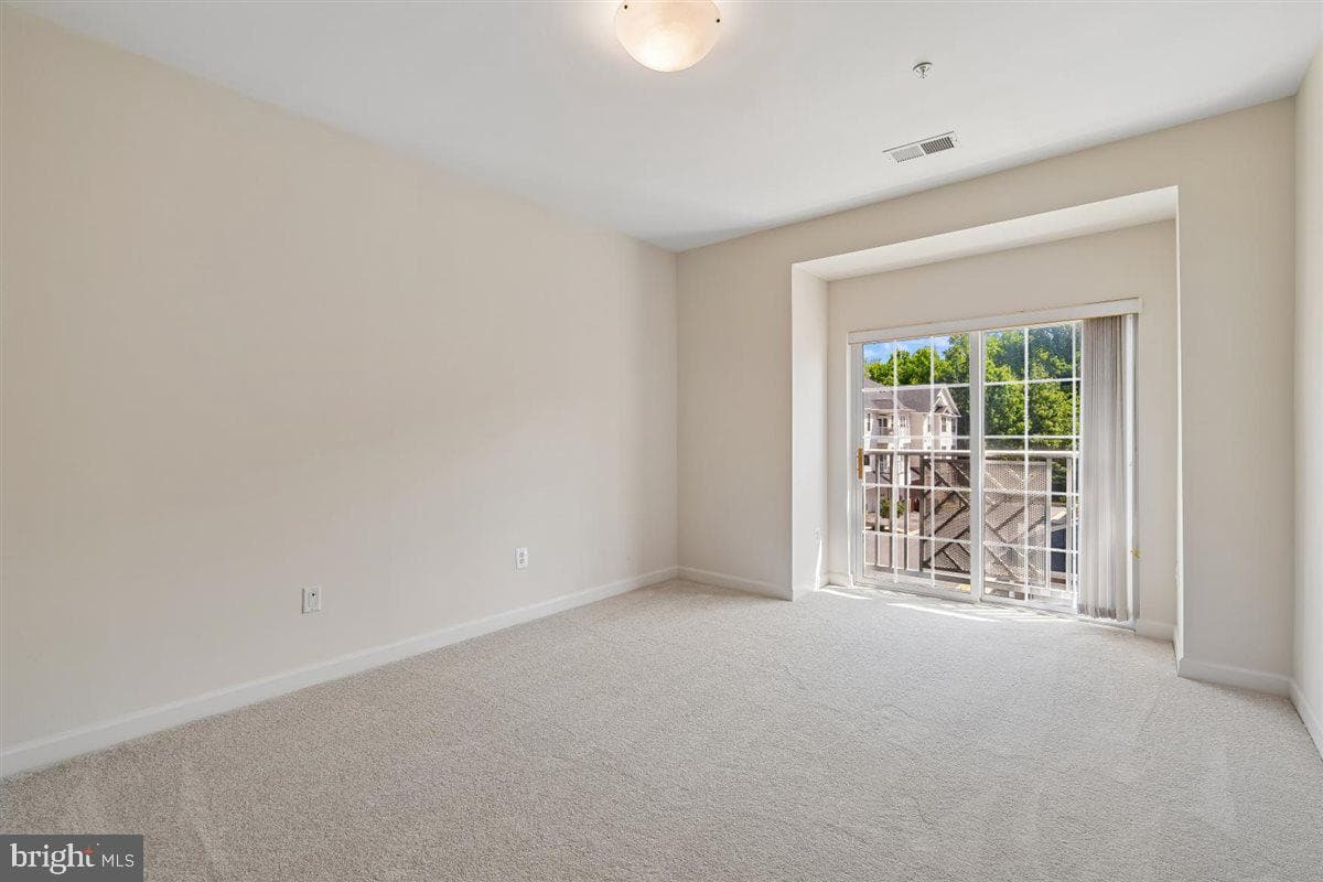 421 Hamlet Club Drive #302 photo 29