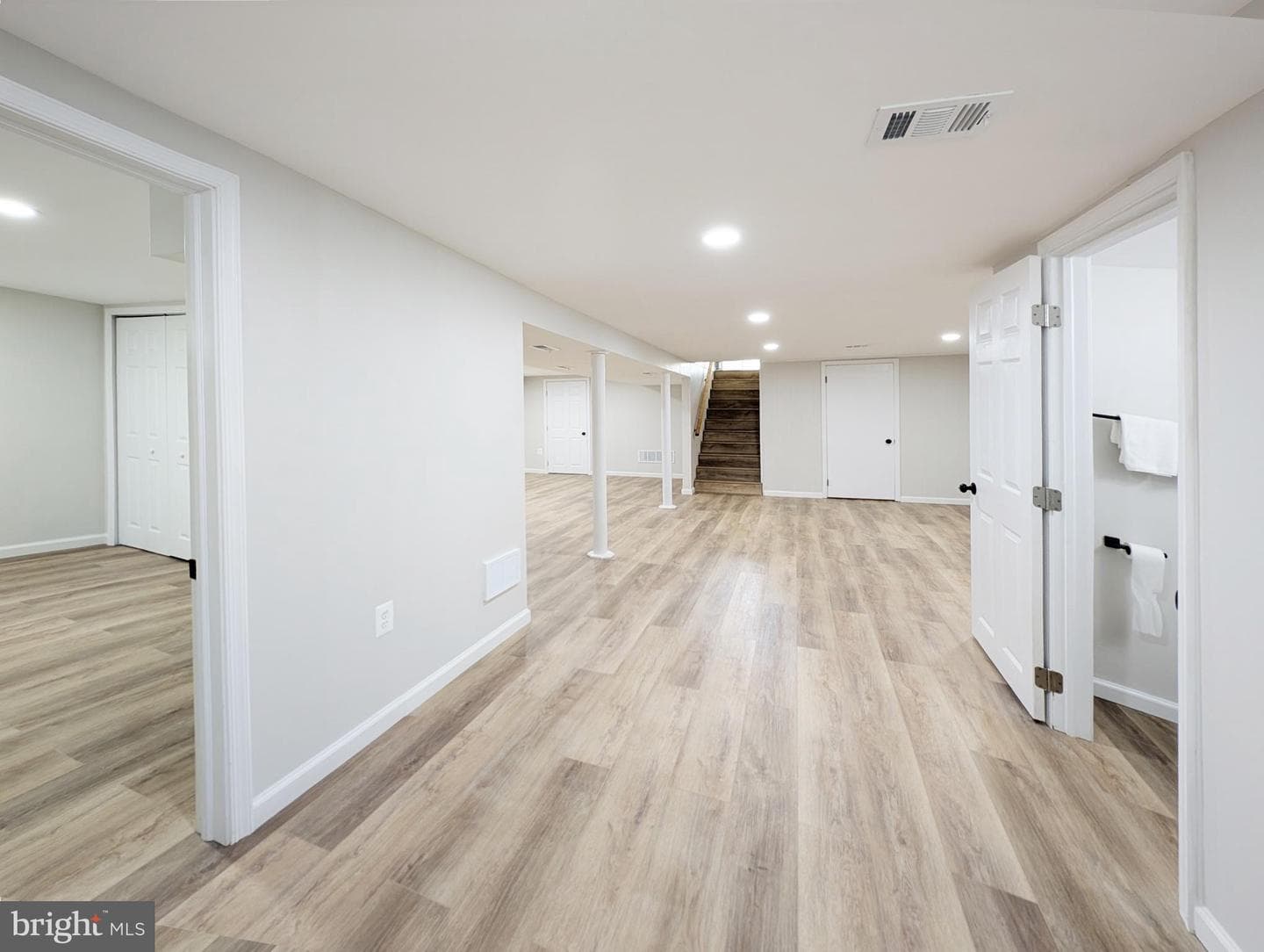 102 Emerson Avenue photo 24