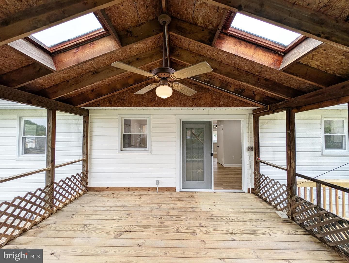 102 Emerson Avenue photo 30