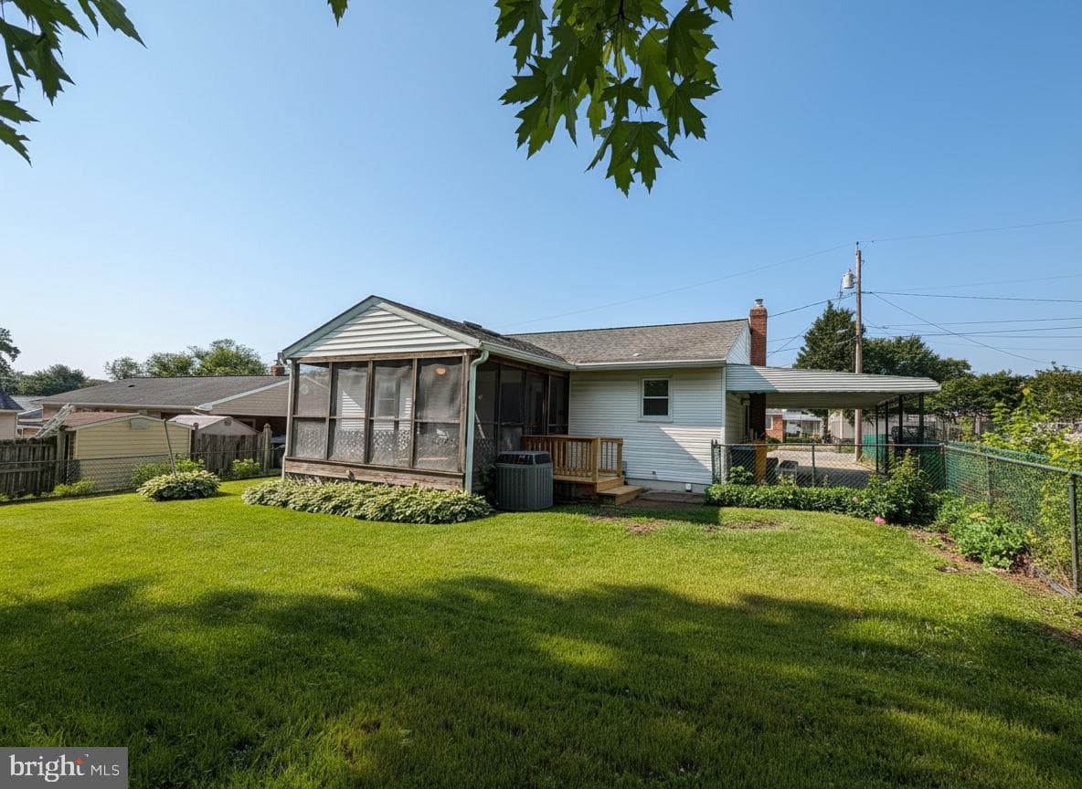 102 Emerson Avenue photo 35