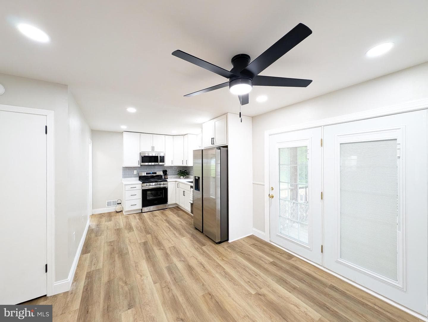102 Emerson Avenue photo 9