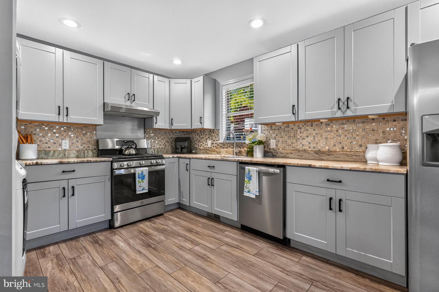 913 Baltimore Annapolis Boulevard photo 28