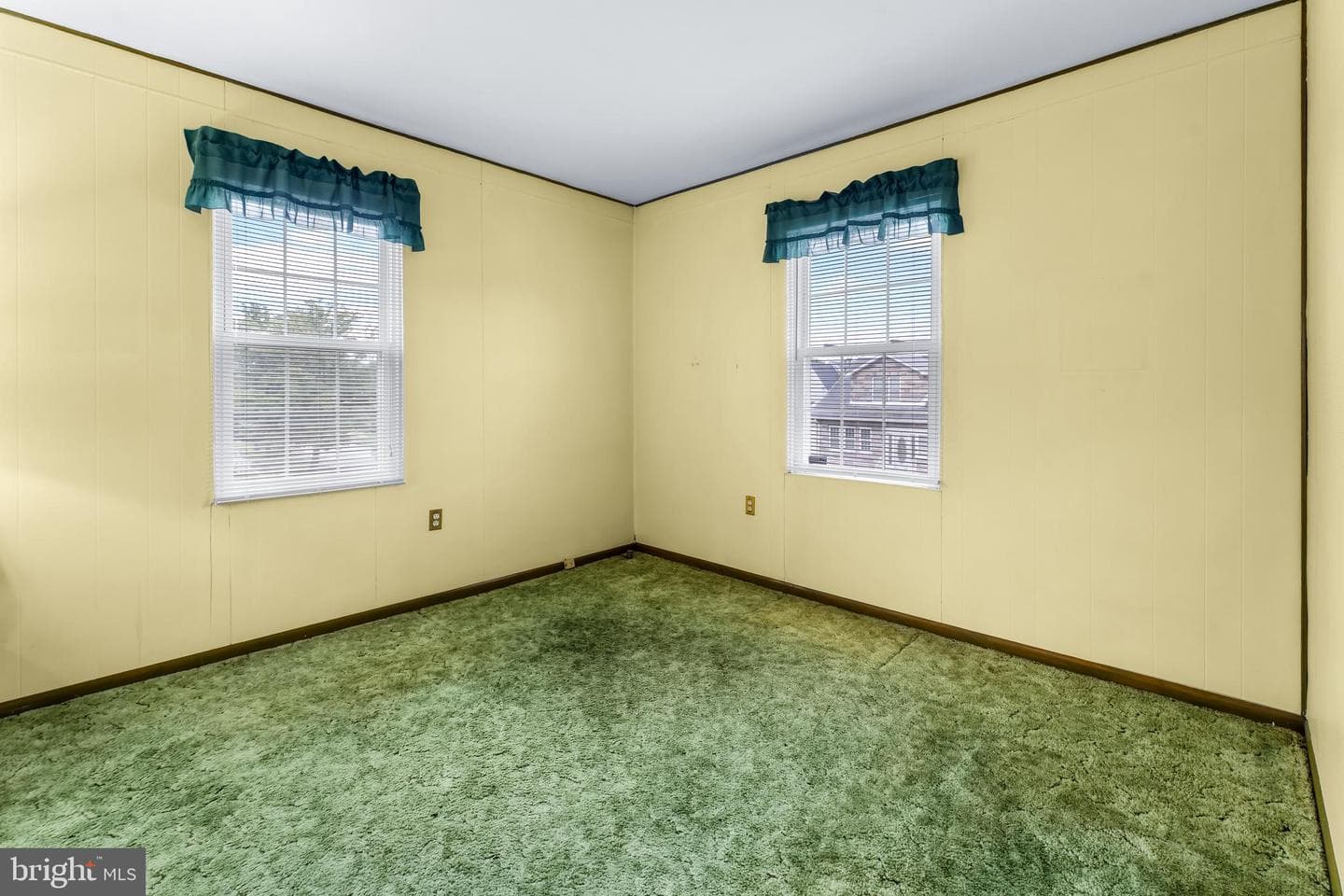 102 7th Avenue photo 24