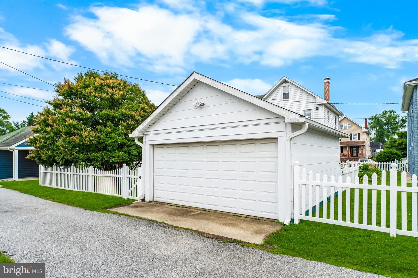 102 7th Avenue photo 4