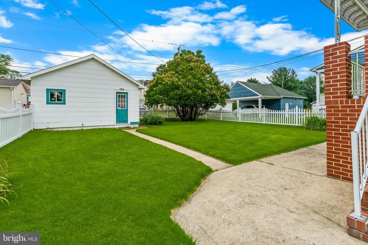 102 7th Avenue photo 41