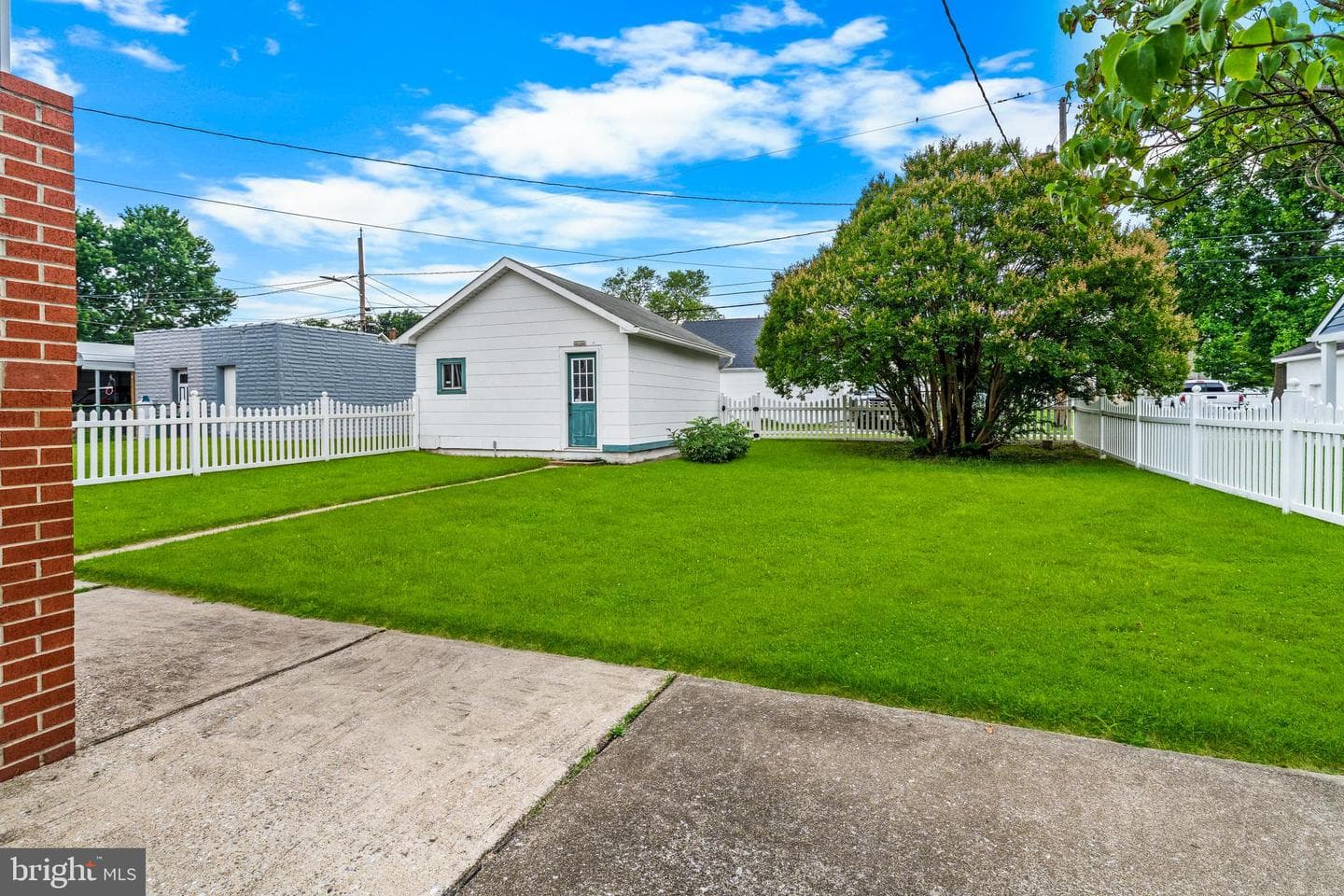 102 7th Avenue photo 6