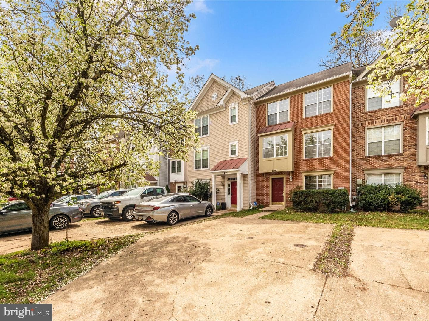 2242 Commissary Circle photo 48