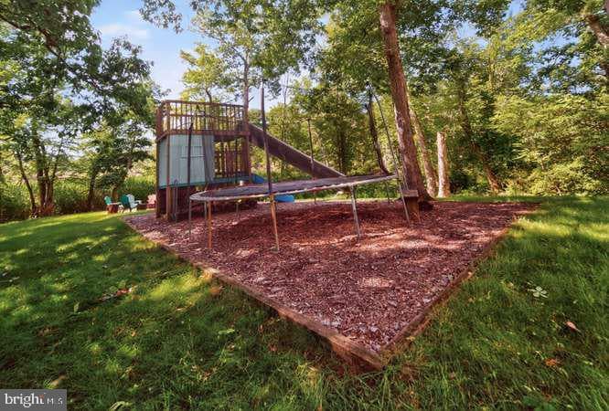1307 Blackwalnut Court photo 50