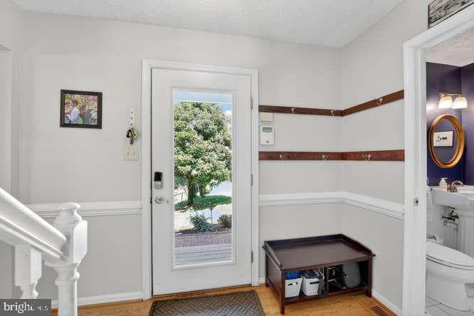 1307 Blackwalnut Court photo 6