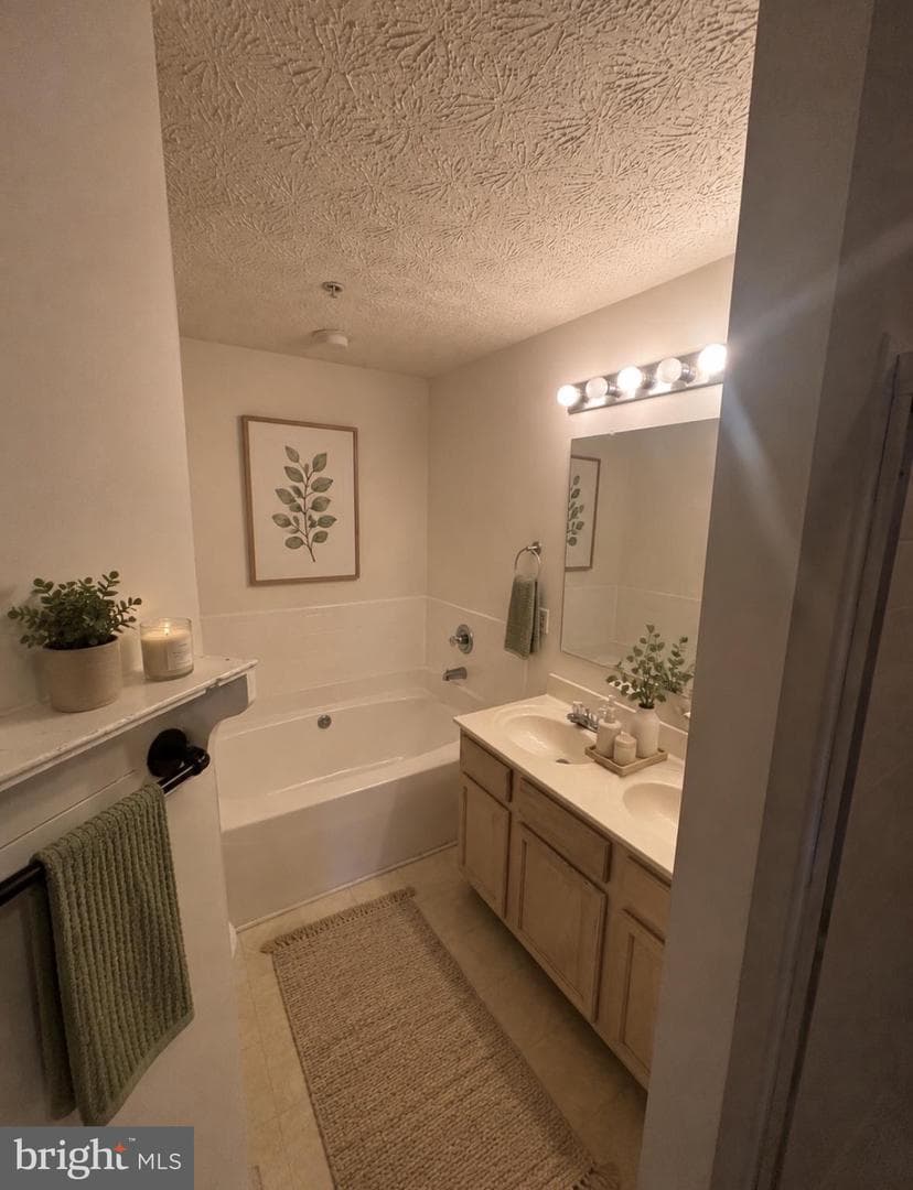 20 F Ironstone #20 F photo 36