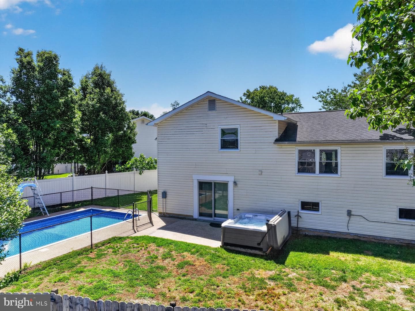 422 Ridgeview Court photo 7