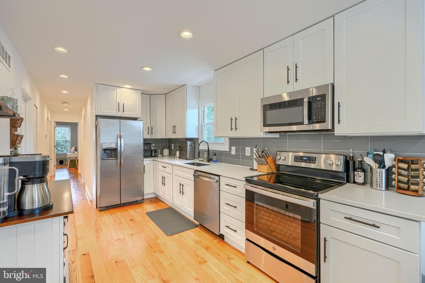926 Central Street photo 9