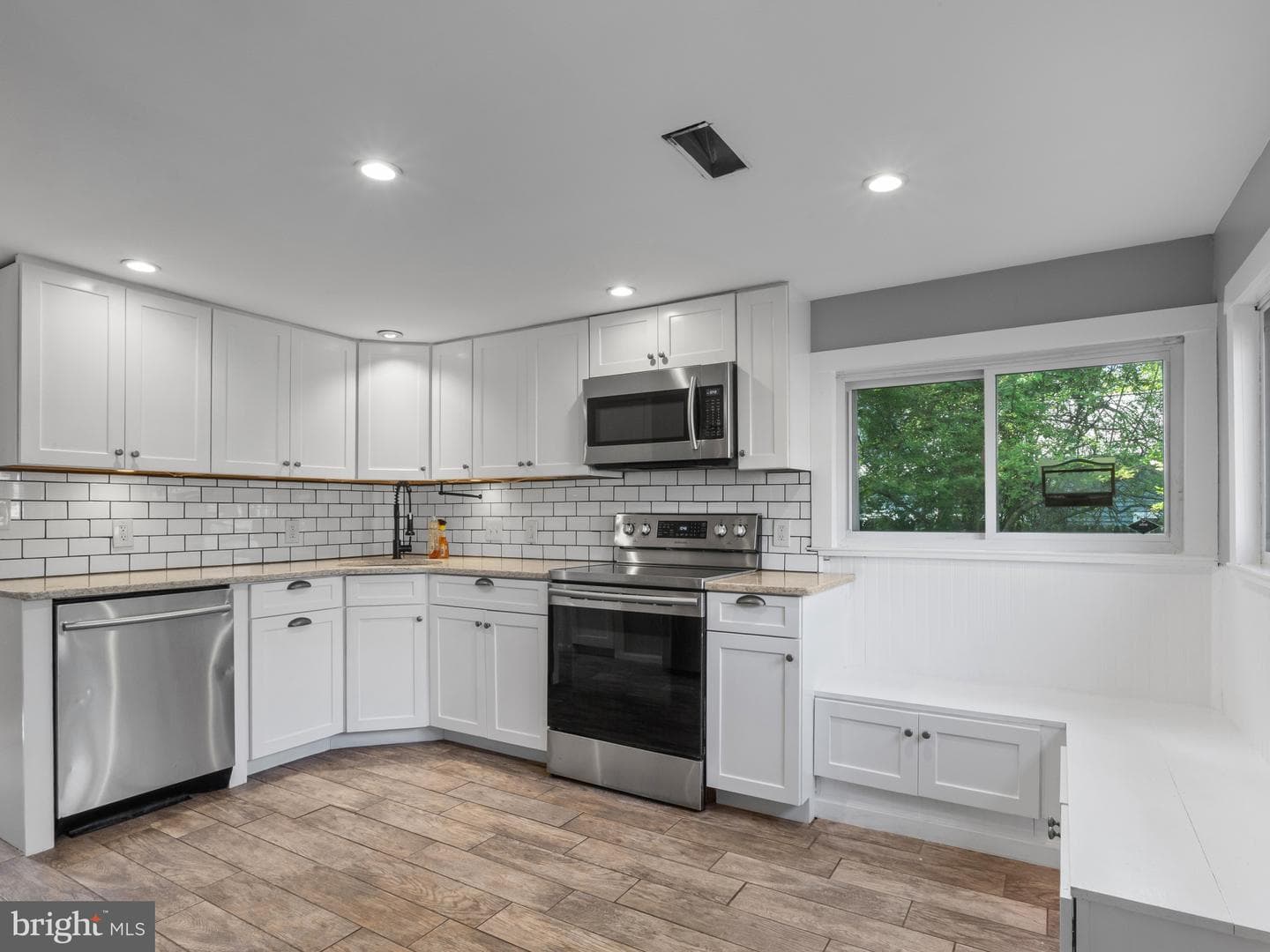 519 Highland Drive photo 3