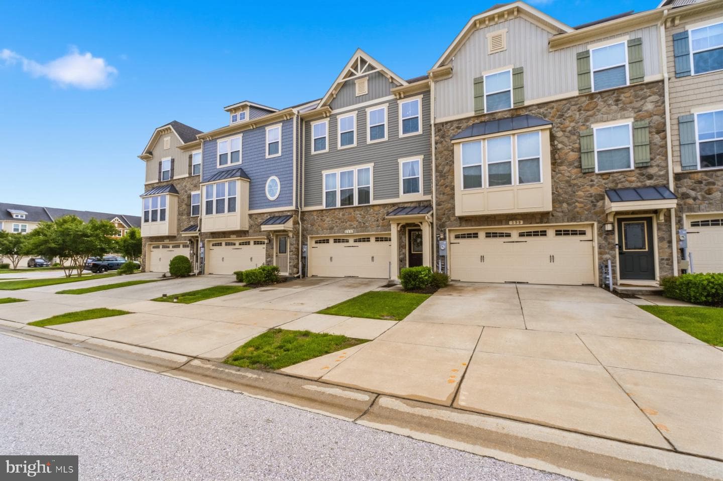 600 Fox River Hills Way photo 3