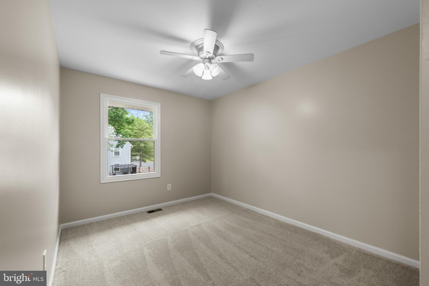 7663 Sherlock Court photo 18