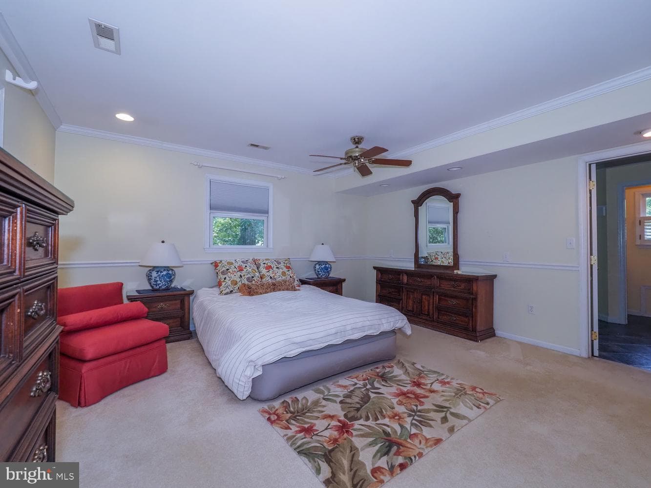 2644 Queen Anne Cir photo 11
