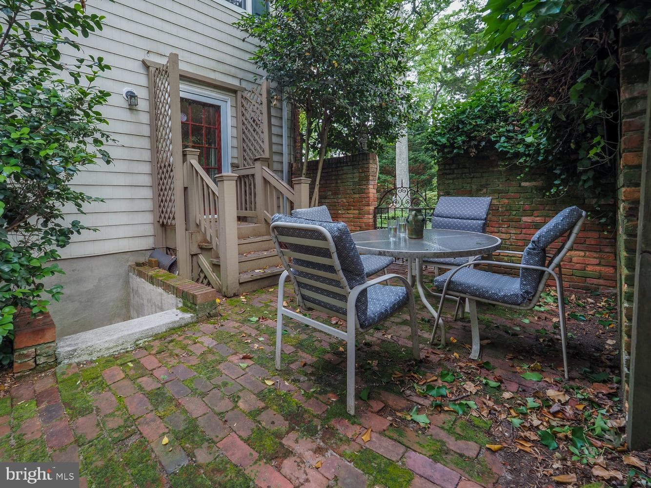2644 Queen Anne Cir photo 20
