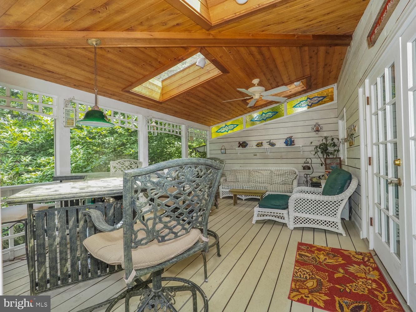2644 Queen Anne Cir photo 5