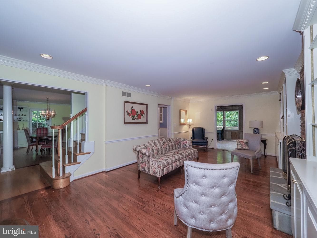 2644 Queen Anne Cir photo 8
