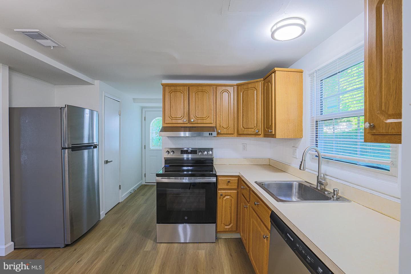 1327 Farrara Dr photo 13