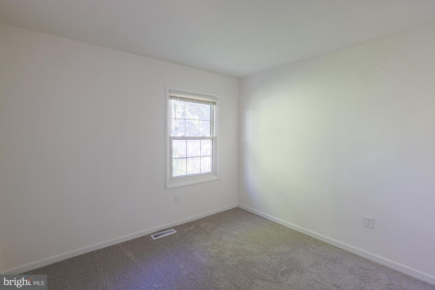 1327 Farrara Dr photo 18