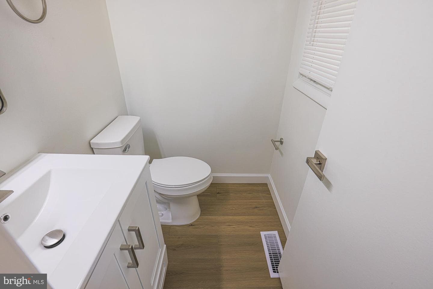 1327 Farrara Dr photo 28