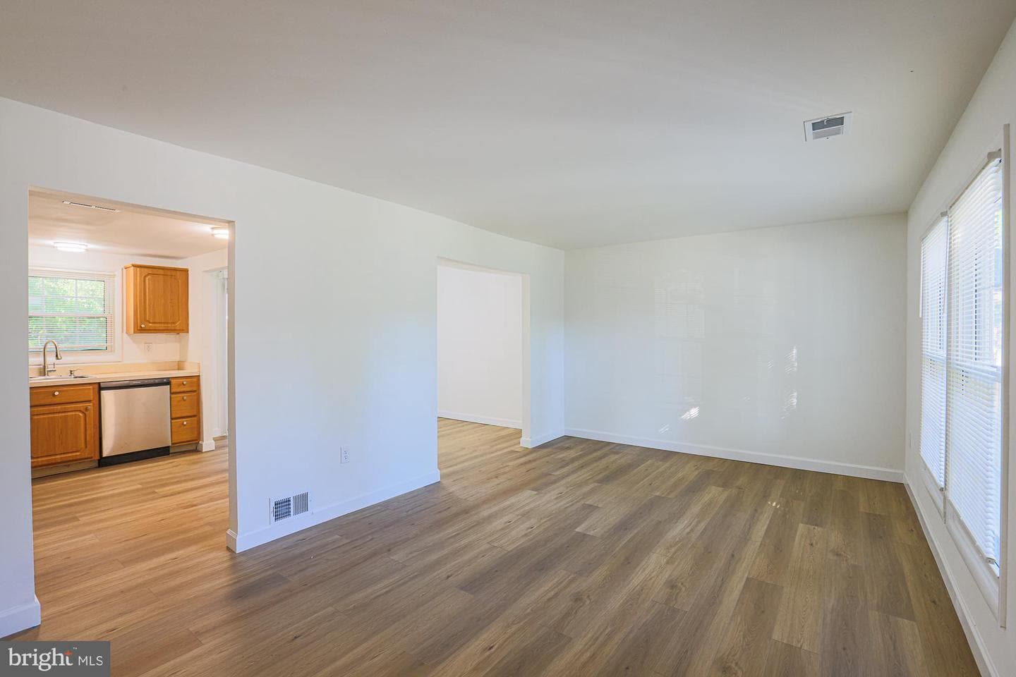 1327 Farrara Dr photo 6