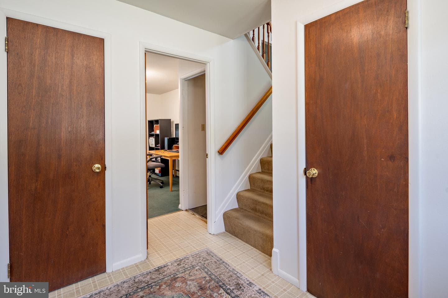 390 Phirne Rd W photo 5