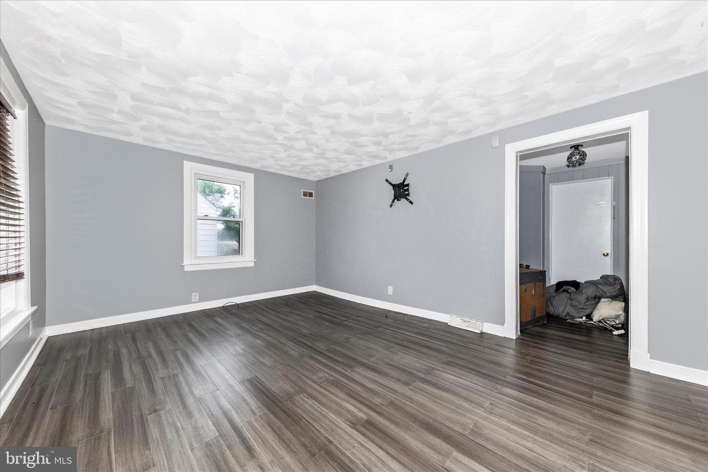 5612 Liberty Terrace photo 3