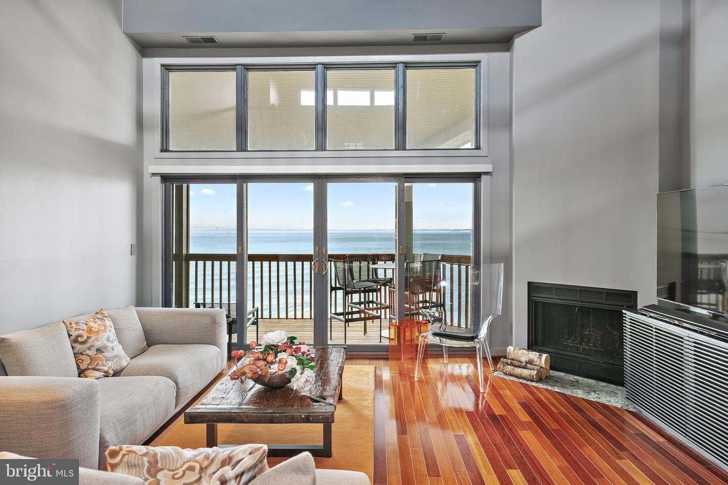 2127 Beach Village Court #202 photo 3