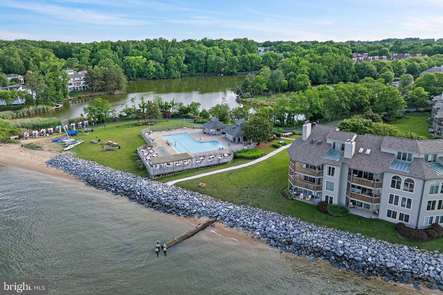 2127 Beach Village Court #202 photo 34