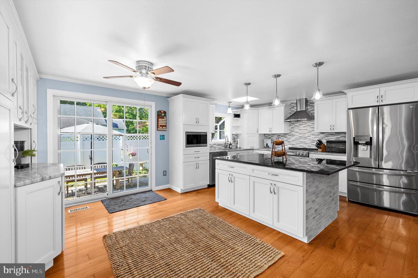 607 Amoss Road photo 2