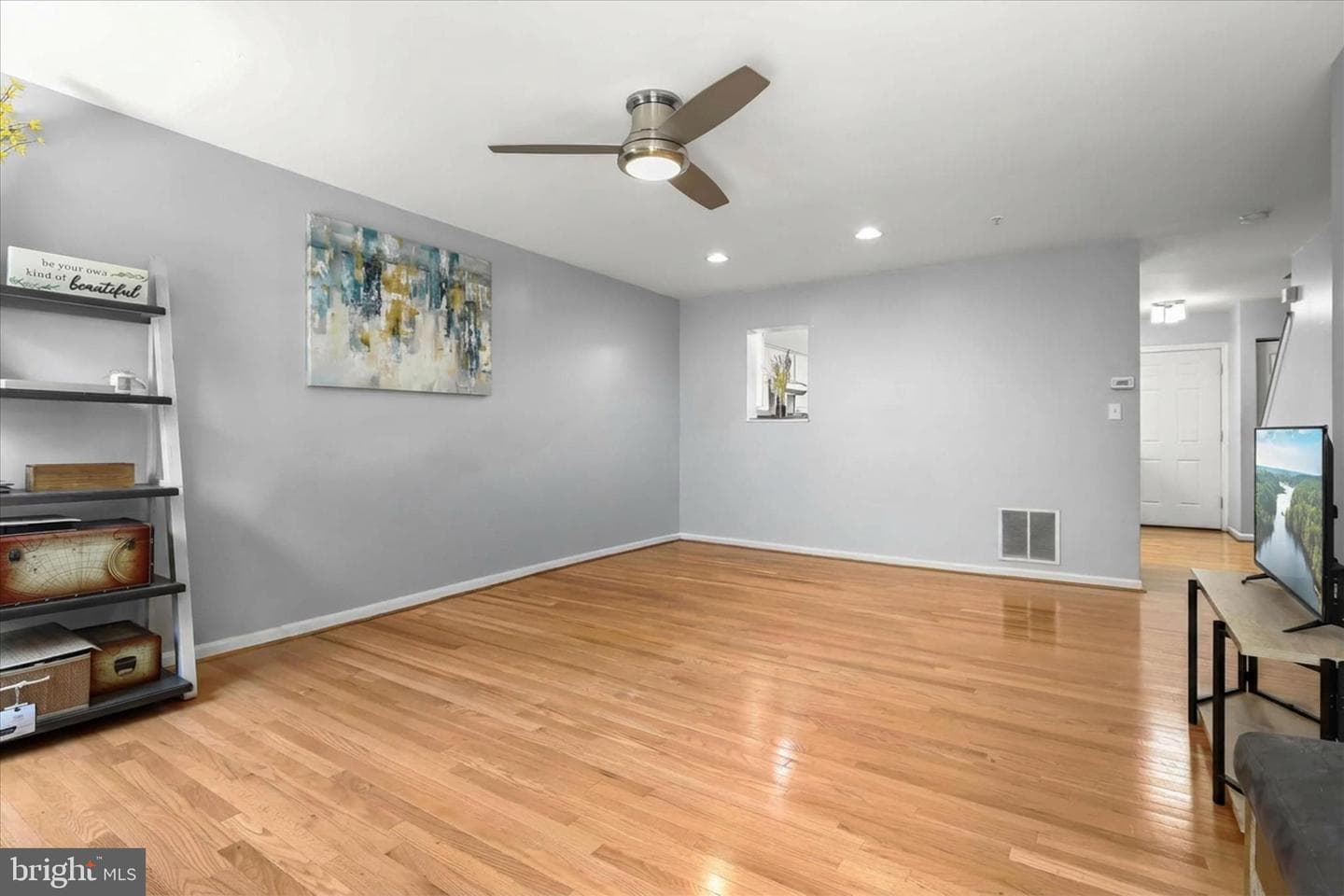 6509 Buskin Lane photo 11