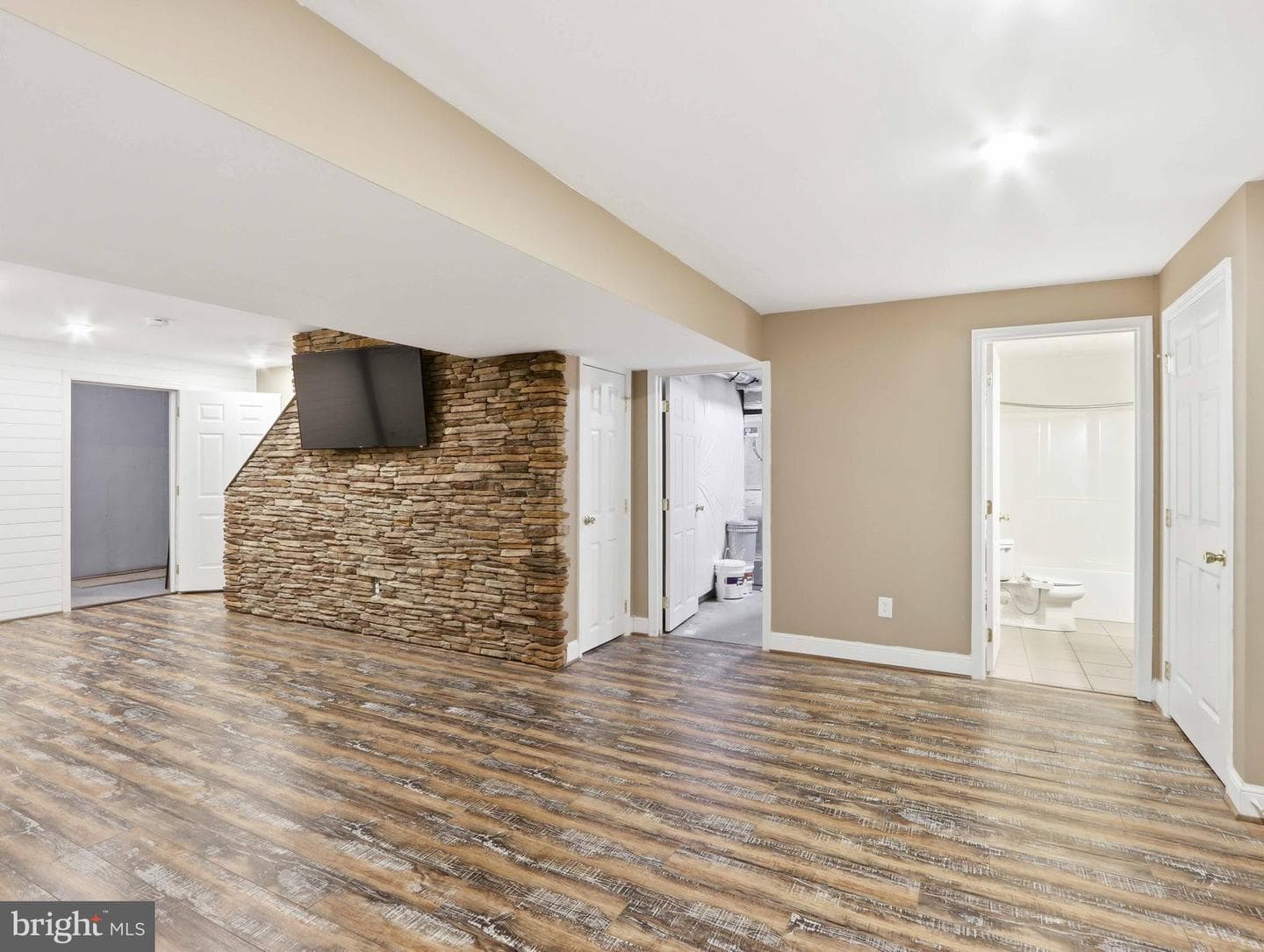 7654 Turnbrook Drive photo 34